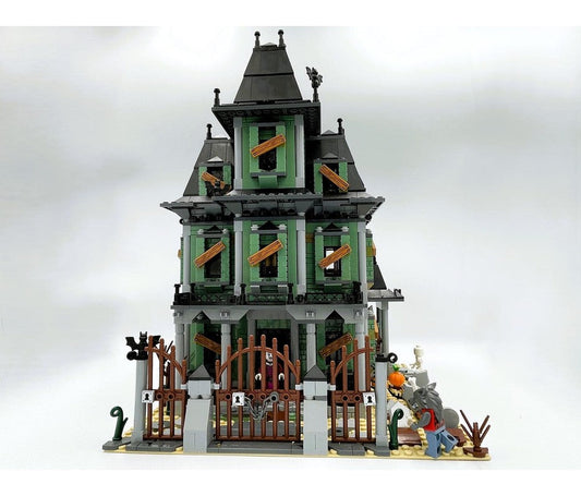 10 Inspiring Haunted Mansion LEGO MOCs: Instructions, Tips and Ideas