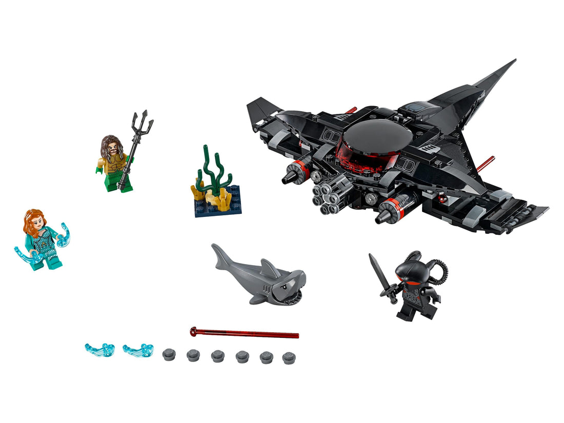 LEGO Set 76095-1 Black Manta Strike Alternate build Ideas: a fresh display direction