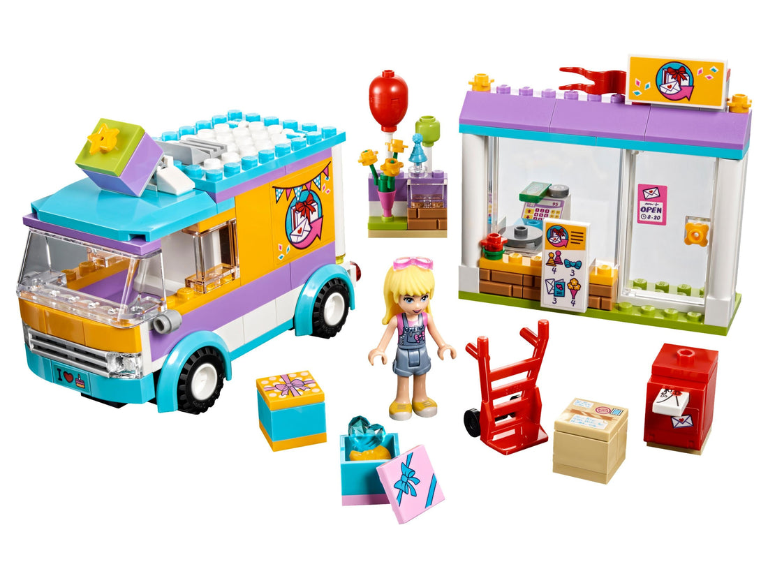 LEGO Set 41310-1 Heartlake Gift Delivery Alternate build Ideas: Harbor Scenes, Ships, and Dockside Rebuilds