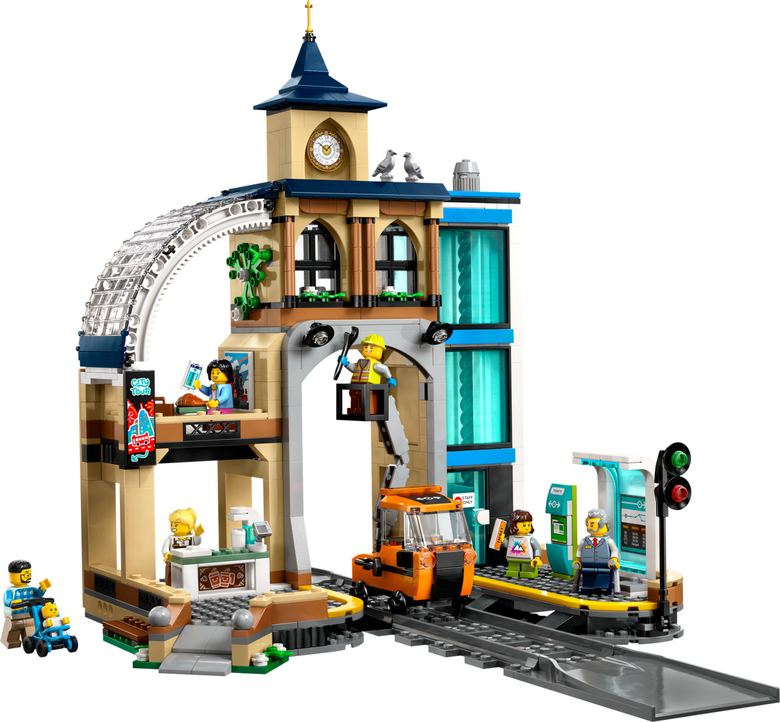 LEGO Set 60469-1 Central Train Station Alternate build Ideas: a playful toy train and a fresh display direction