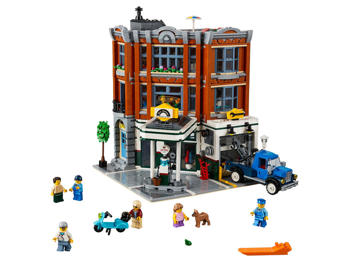 LEGO Set 10264-1 Corner Garage Alternate build Ideas: Townhouses, Modular Rooms, and Neighborhood Rebuilds