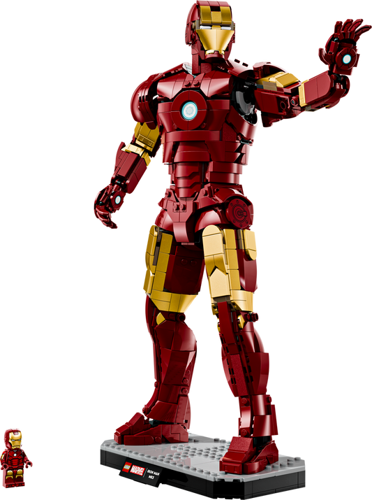 LEGO Set 76344-1 Iron Man Mark 3 Collectors' Edition Alternate build Ideas: a fresh display direction