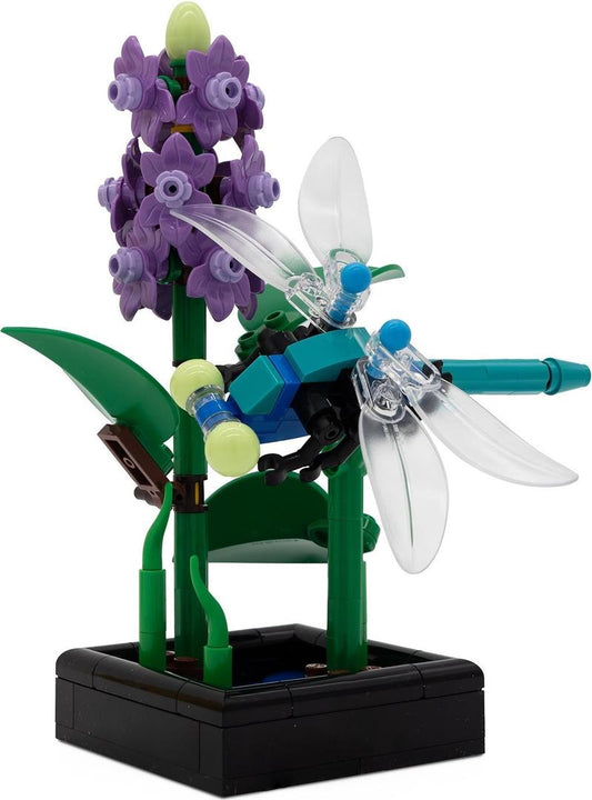 LEGO Set 5009934-1 Dragonfly Garden Alternate build Ideas: a fresh display direction