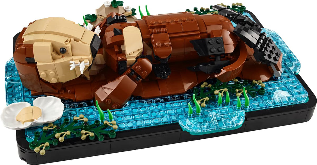 LEGO Set 21366-1 Alternate build – Floating Sea Otters: character-driven pirate customization