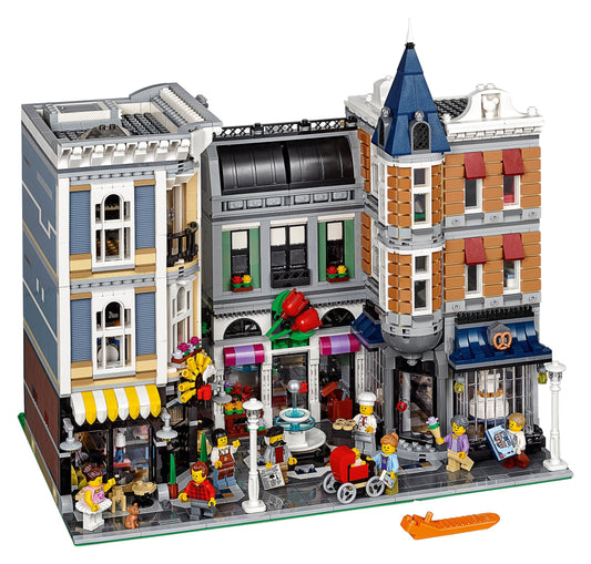 LEGO Set 10255-1 Assembly Square Alternate build Ideas: Townhouses, Modular Rooms, and Neighborhood Rebuilds
