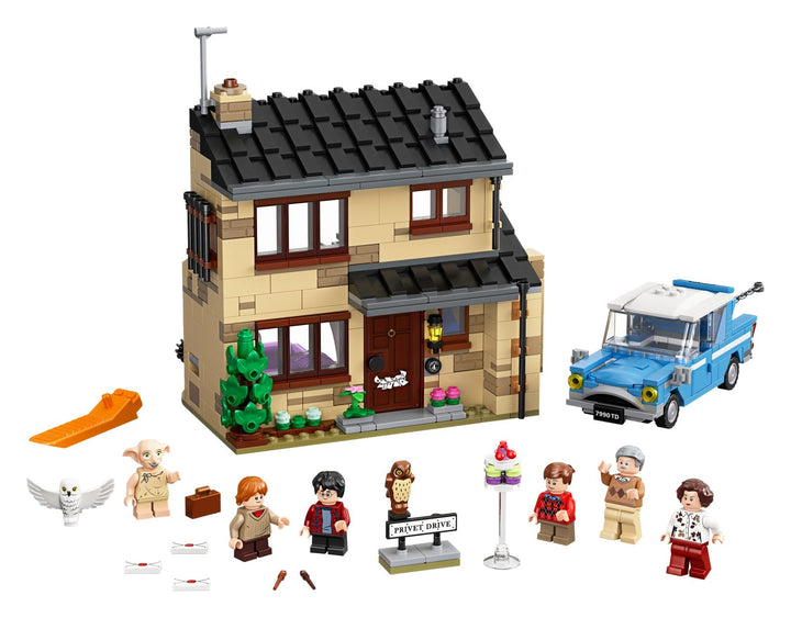 LEGO Set 75968-1 4 Privet Drive Alternate build Ideas: Fortresses, Market Scenes, and Medieval Rebuilds