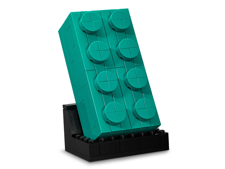 LEGO Set 5006291-1 Buildable 2x4 Teal Brick Alternate build Ideas: a fresh display direction