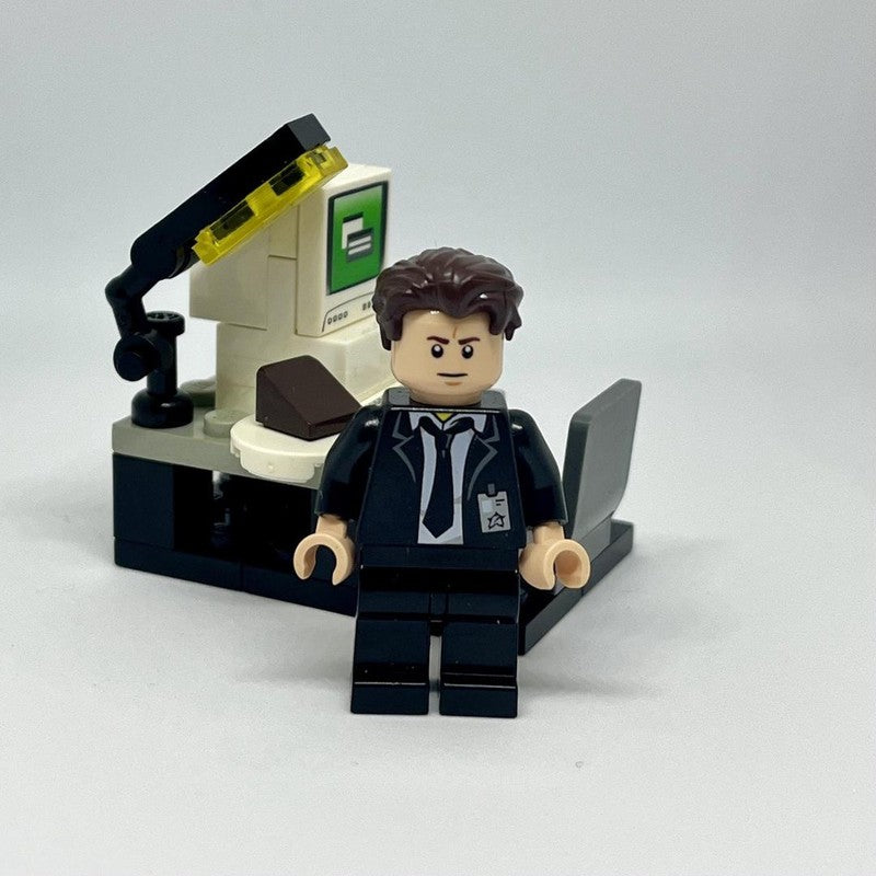 LEGO X-Files: Build the Truth (and the Office) in Bricks