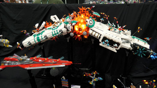 LEGO Spaceship Ambush Displays – Featured Video and Building Inspiration